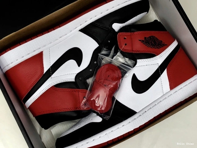 Bmlin Shoes 555088-125 Air Jordan 1 Black Retro Toe 0731